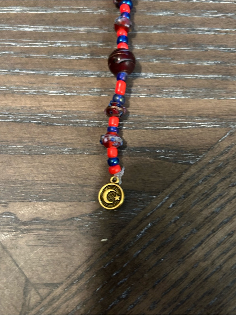 Beaded Red & Blue bag Charm/Keychain with Gold Charm - Picture 2 of 3